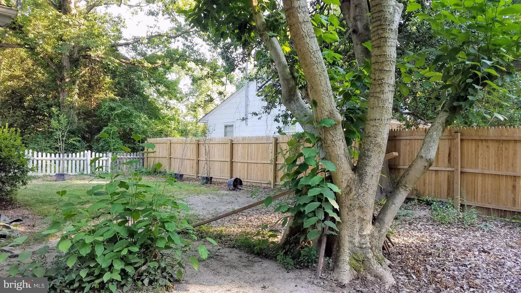 ACCOKEEK LAWN - Residential