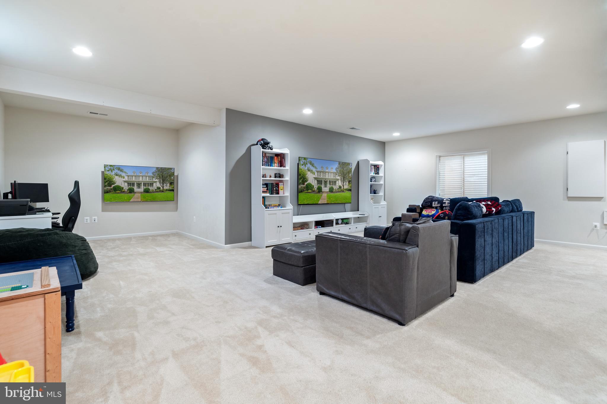 DOMINION VALLEY COUNTRY CLUB - Residential