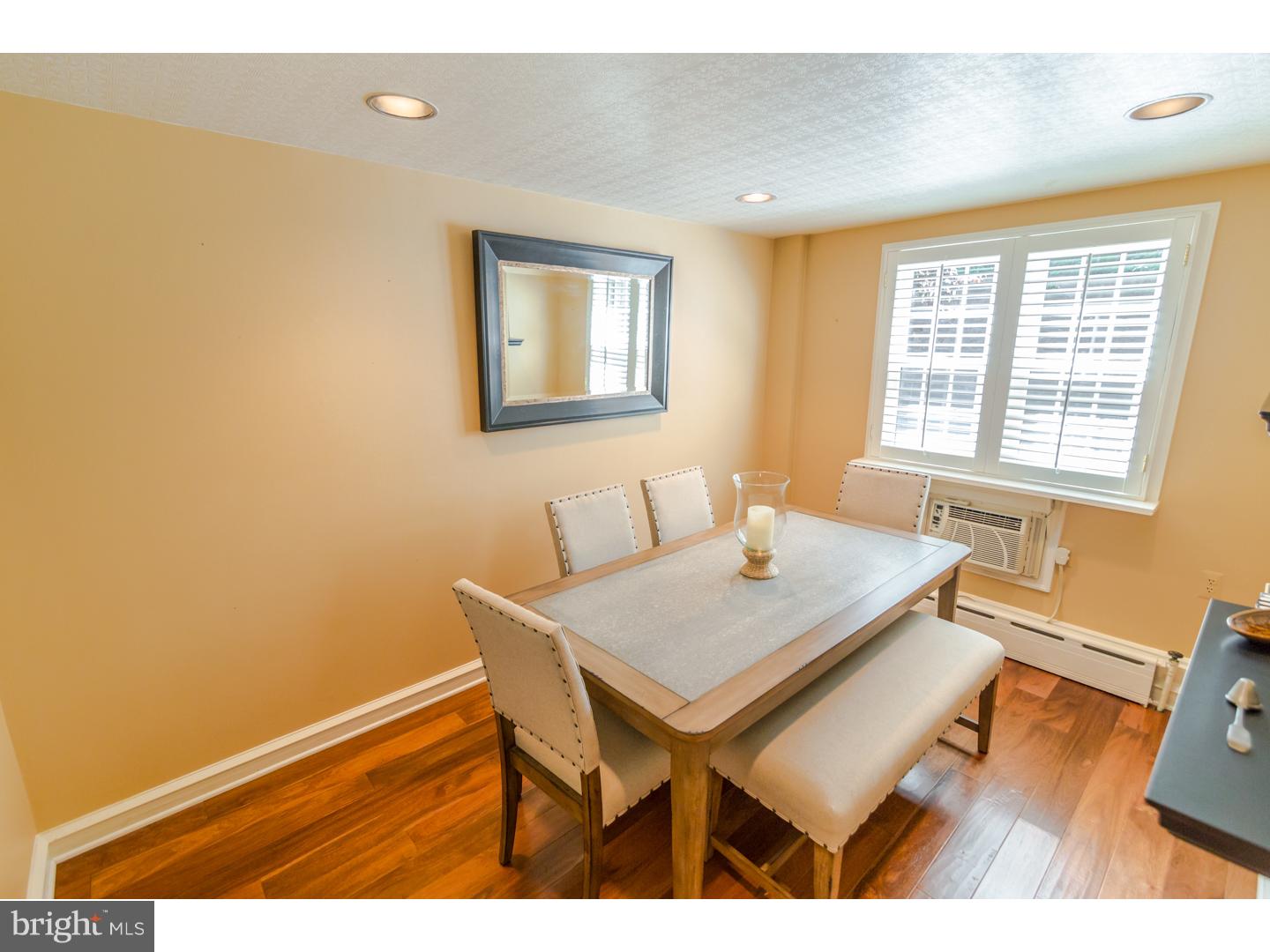 EAST FALLS - Residential