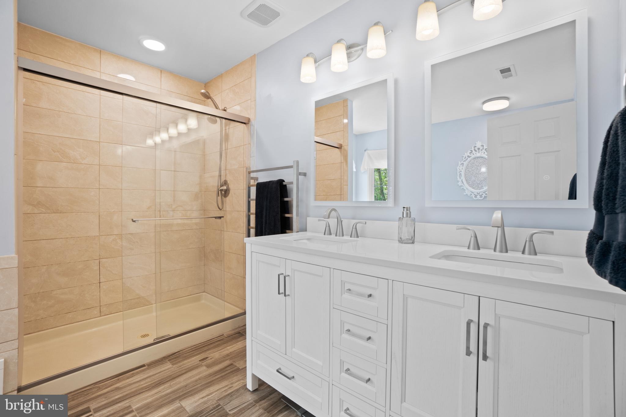 AUSTIN RIDGE - Residential