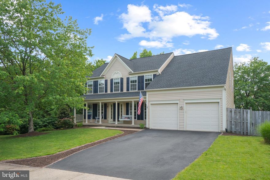 BEAUTIFULLY REMODELED COLONIAL IN SOUGHT AFTER AUSTIN RIDGE! THREE FINISHED LEVELS OF COMFORT AND FUNCTIONALITY.  MAIN LEVEL FEATURES BEAUTIFUL HARDWOOD FLOORING, FORMAL LIVING AND DINING ROOMS, LARGE FAMILY ROOM WITH FIREPLACE, MAIN LEVEL OFFICE, REMODELED KITCHEN WITH GRANITE TOPS AND TABLE SPACE, WITH ACCESS TO BEAUTIFUL REAR DECK.   UPPER LEVEL BOAST 5 BEDROOMS (ALL WITH HARDWOOD FLOORING), PRIMARY BEDROOM WITH DELUXE BATH (SOAKING TUB, SHOWER, HEATED TOWEL RACK, & LIGHTED / ANTIFOG MIRRORS), REMODELED HALL BATH, AND UPPER LEVEL LAUNDRY.  FINISHED BASEMENT WITH HUGE REC ROOM AND FULL BATH WALK OUT TO PATIO AND PRIVATE FENCED YARD!  SHED, FRONT PORCH, SUPER LOCATION, & MORE! PRIDE OF OWNERSHIP THROUGHOUT *NEW ROOF / SIDING 2018, NEW STOVE & DISHWASHER 2020.