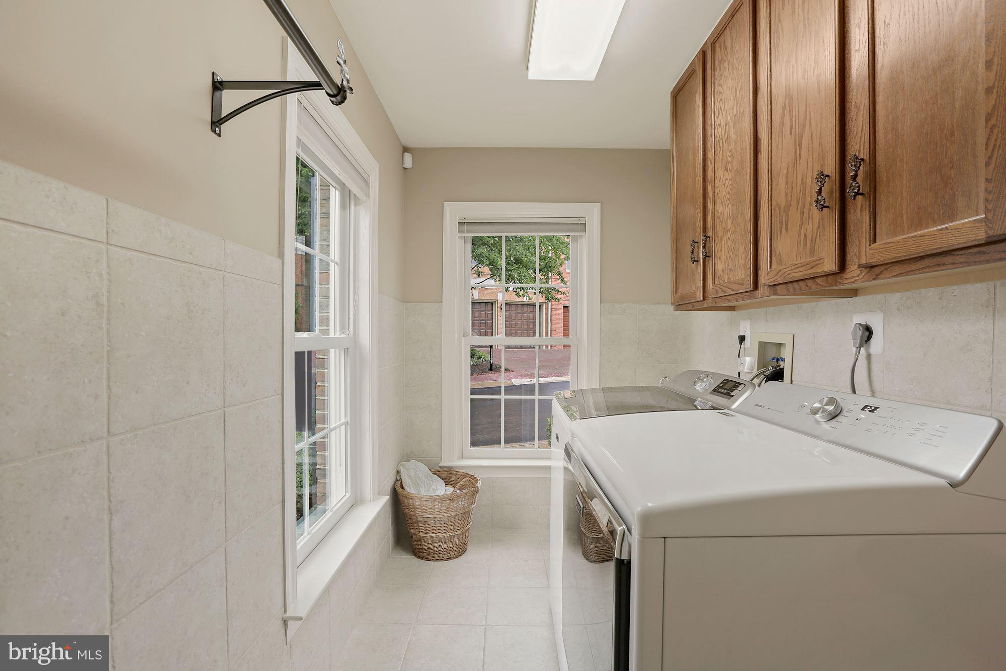 POTOMAC CREST - Residential