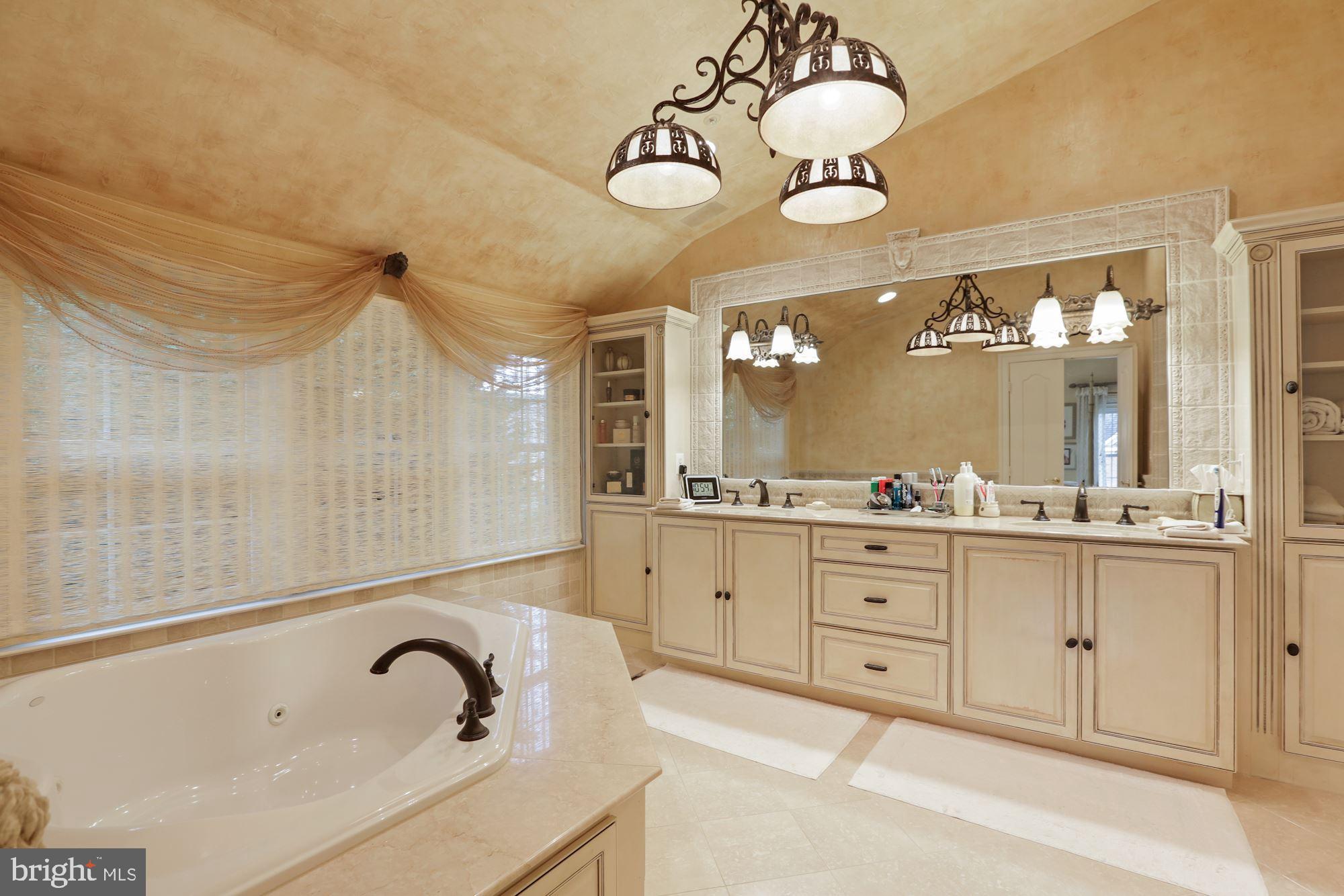 POTOMAC CREST - Residential