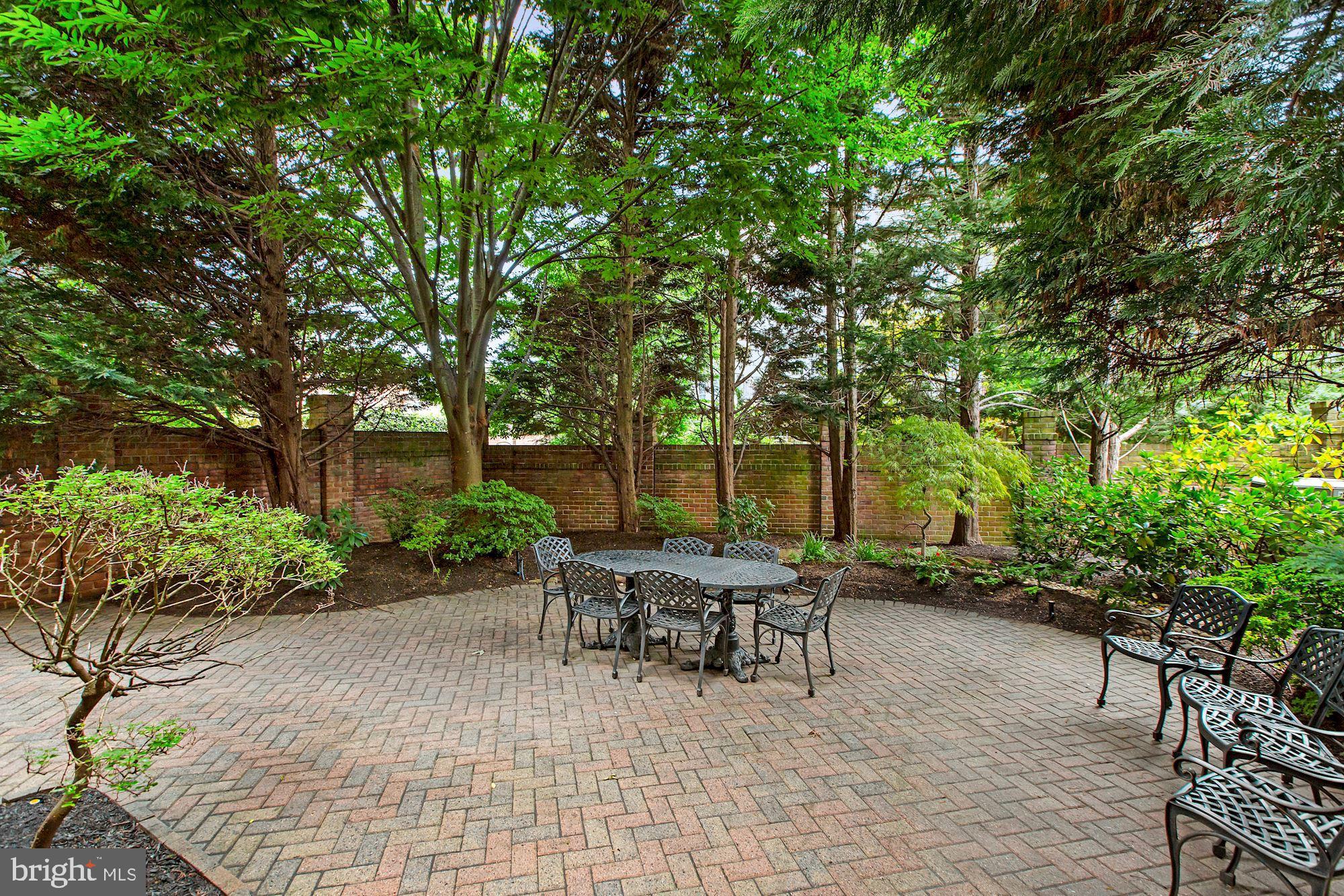 POTOMAC CREST - Residential