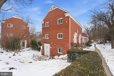 3343 MARTHA CUSTIS DRIVE ALEXANDRIA VA 22302