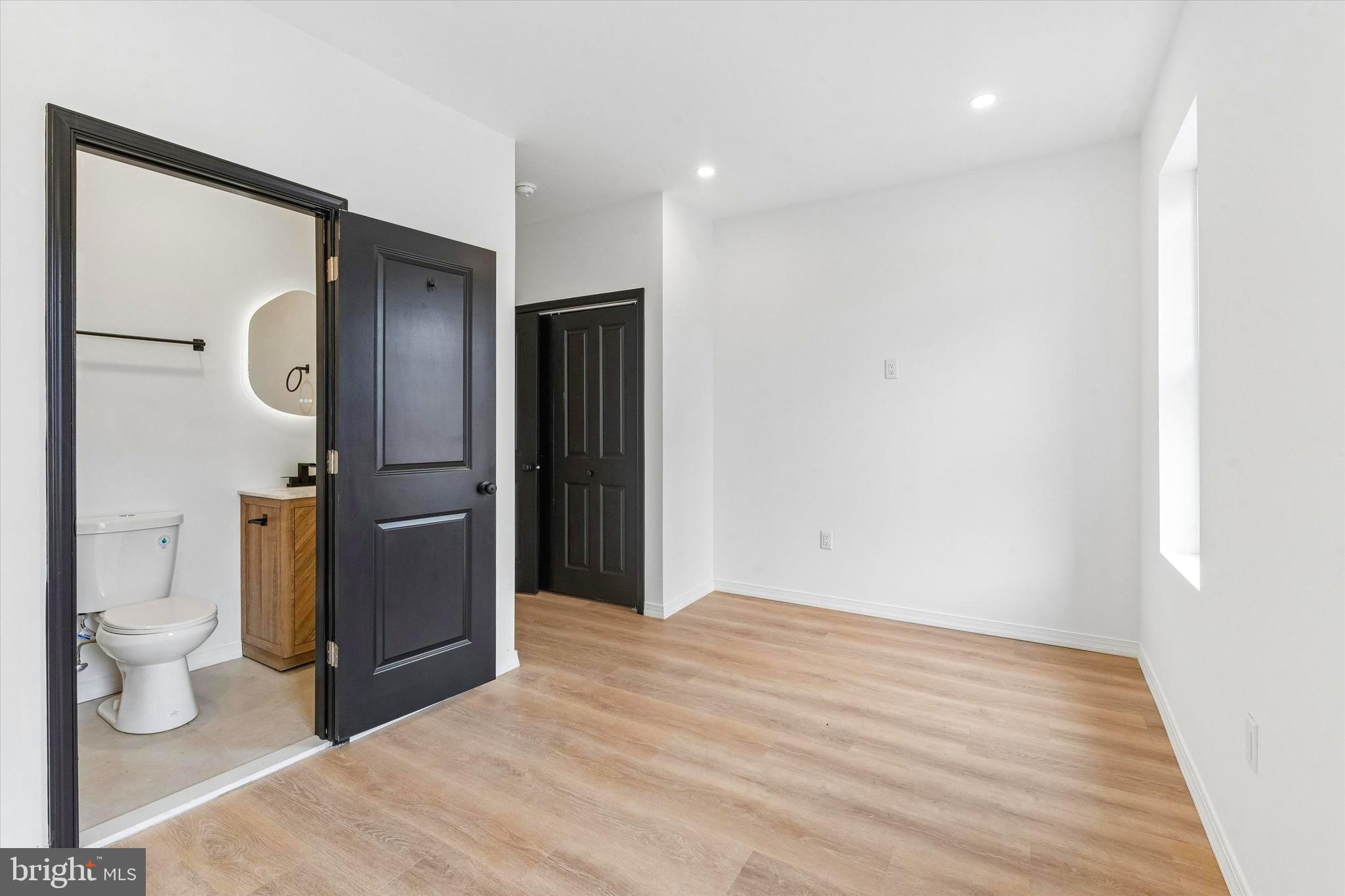 POINT BREEZE - Residential