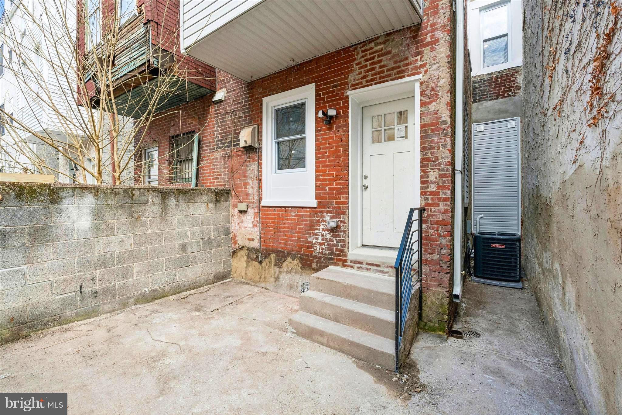 POINT BREEZE - Residential
