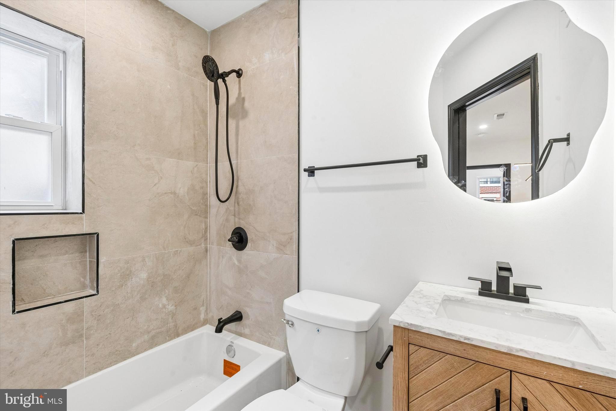 POINT BREEZE - Residential