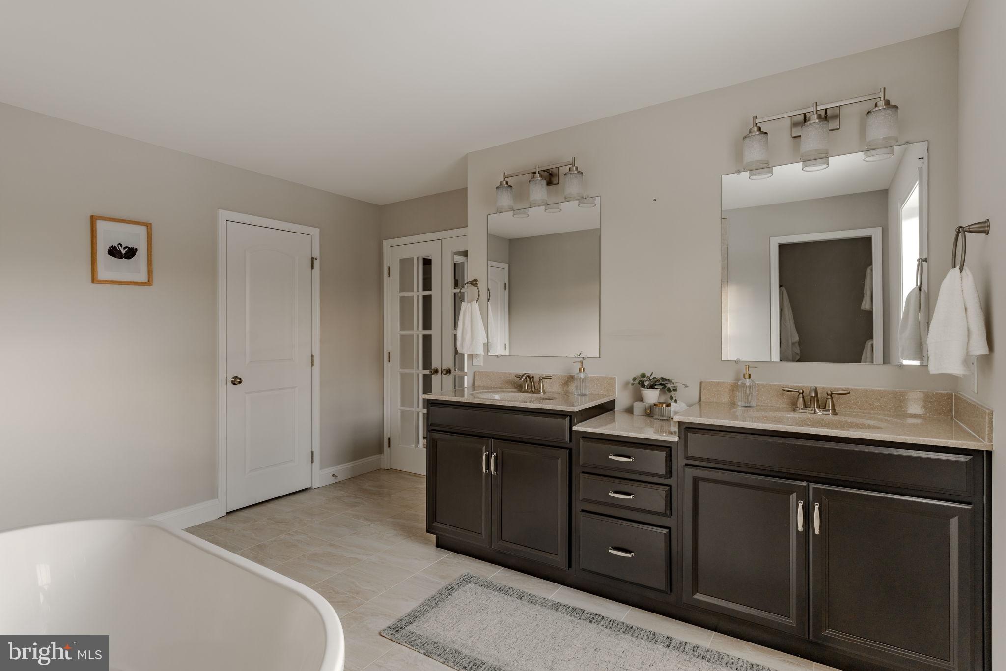 ROLLING MEADOWS - Residential