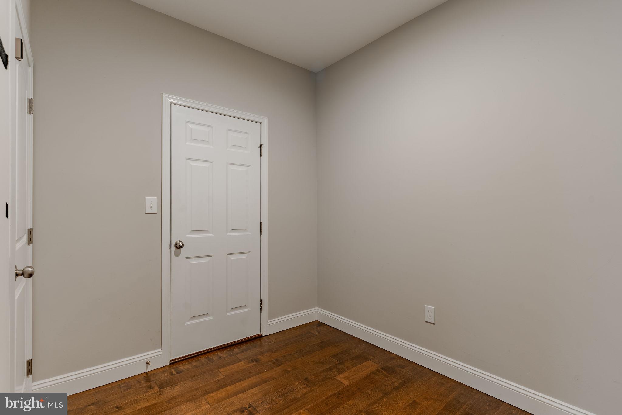 ROLLING MEADOWS - Residential