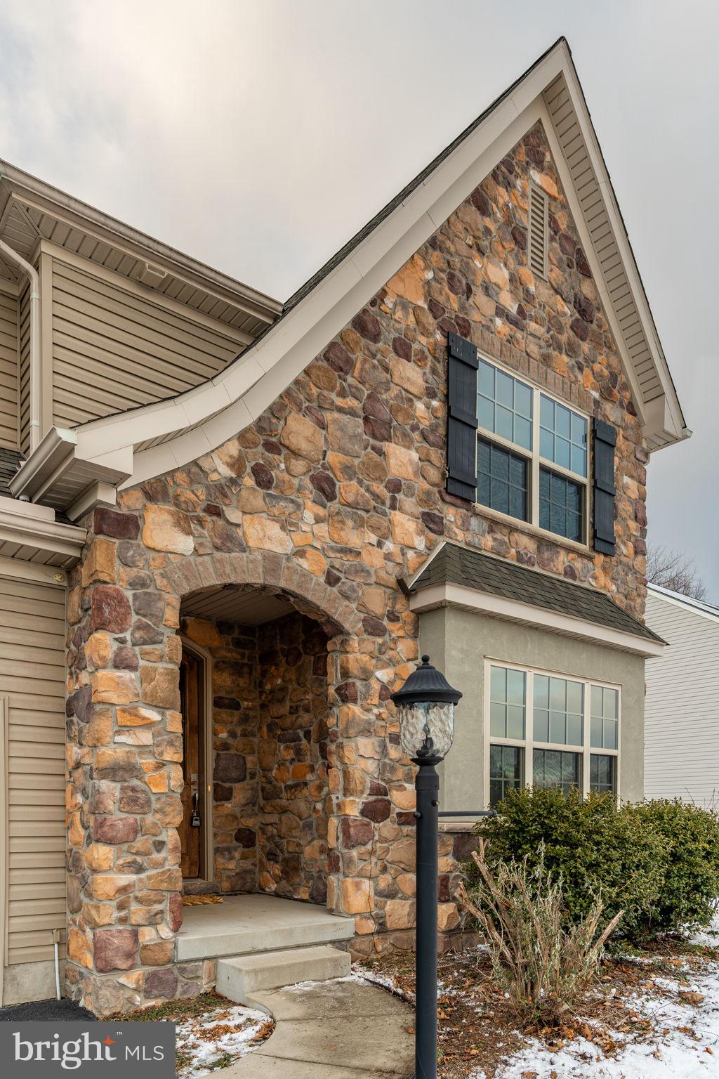 ROLLING MEADOWS - Residential