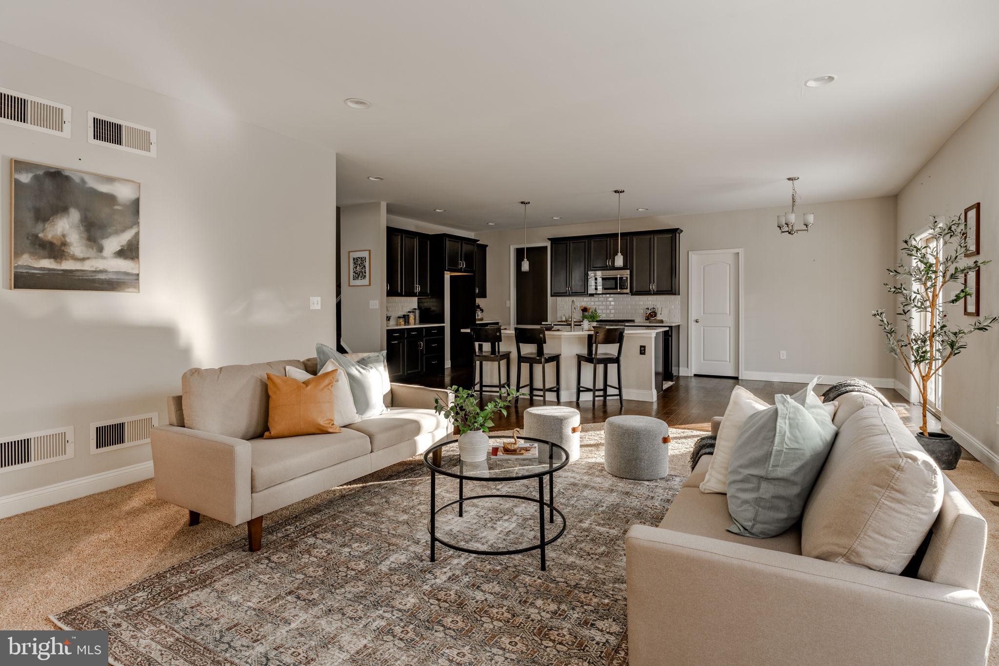 ROLLING MEADOWS - Residential