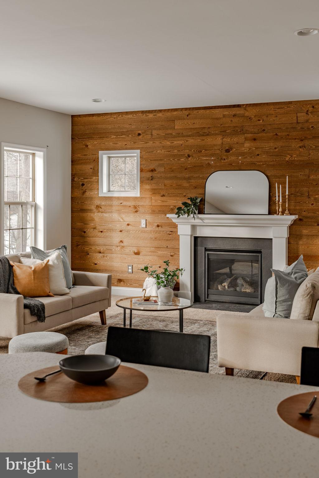 ROLLING MEADOWS - Residential