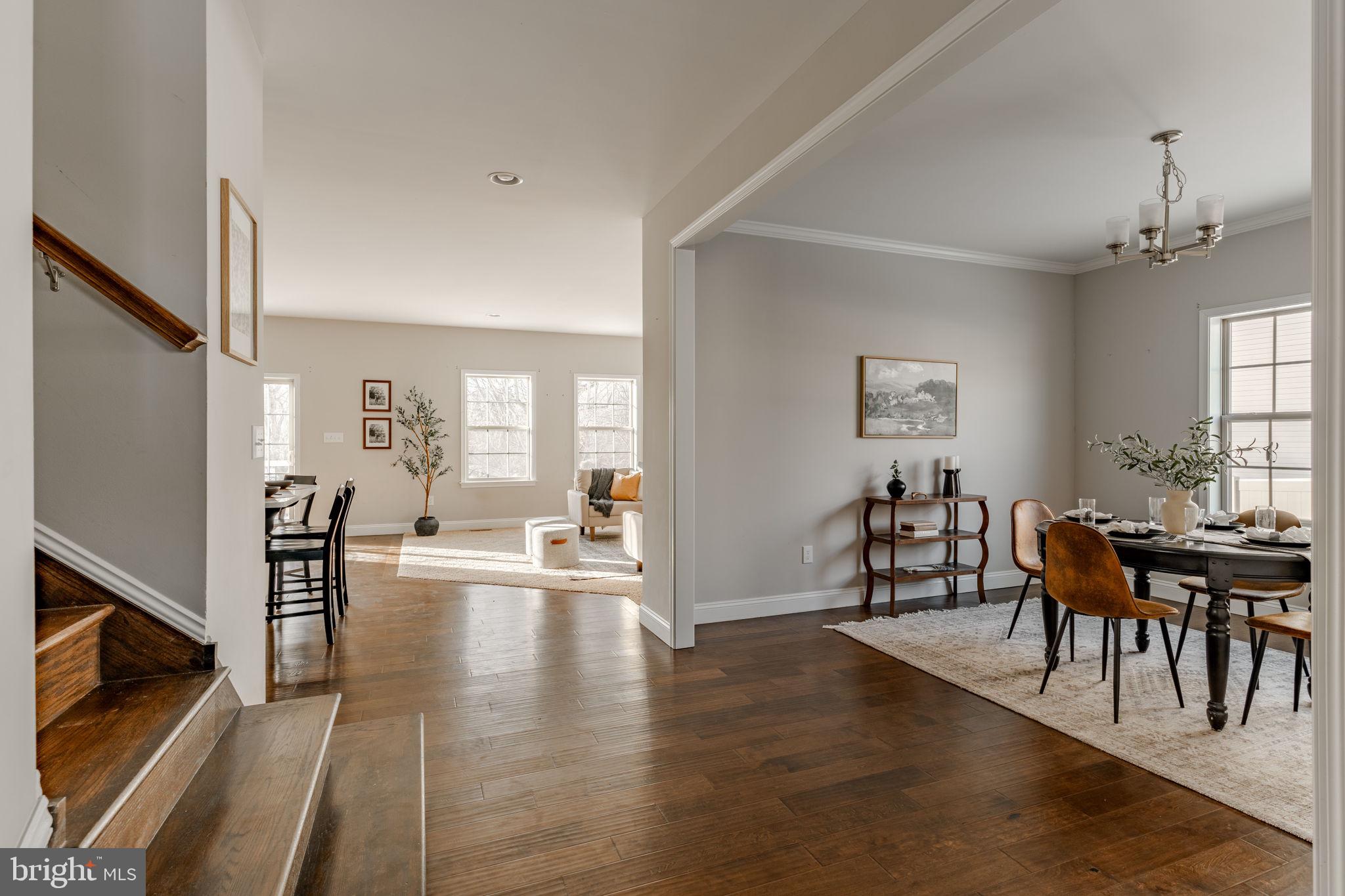 ROLLING MEADOWS - Residential