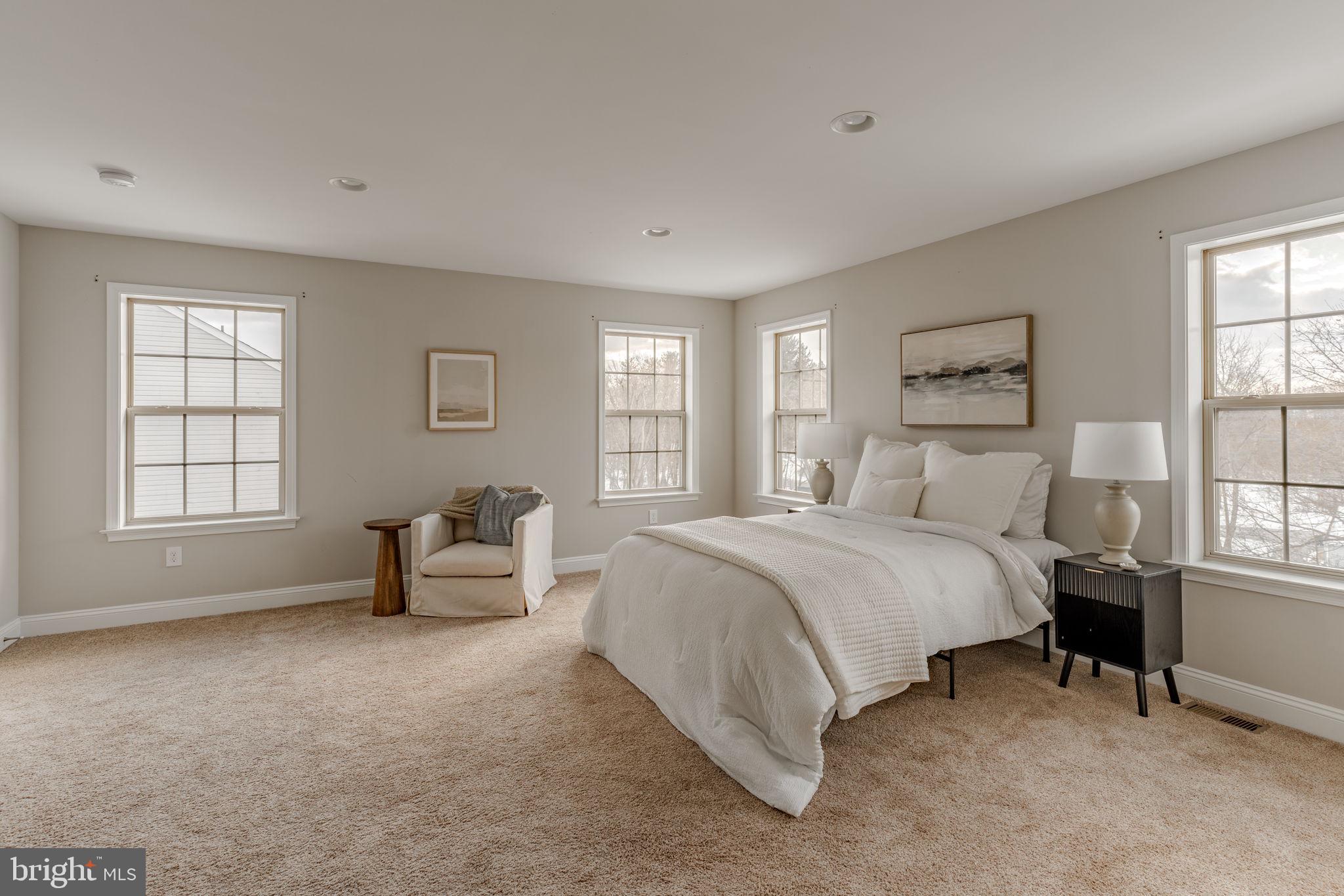 ROLLING MEADOWS - Residential