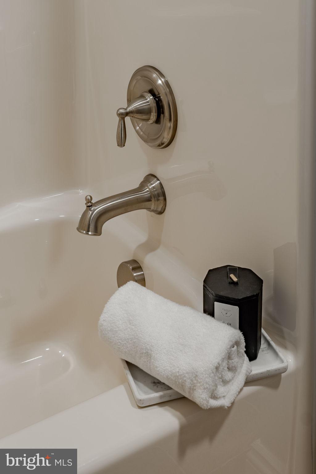 ROLLING MEADOWS - Residential