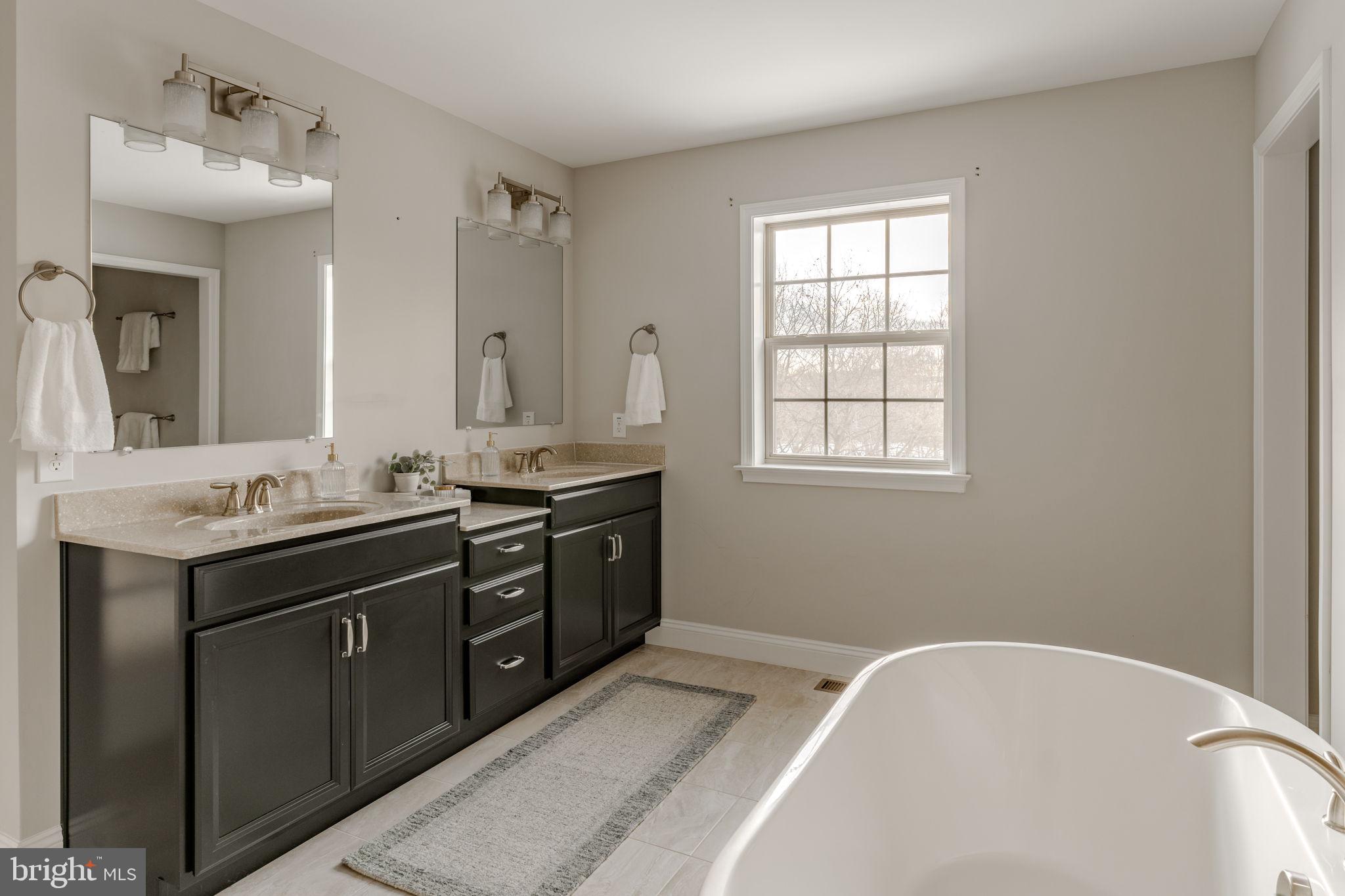 ROLLING MEADOWS - Residential