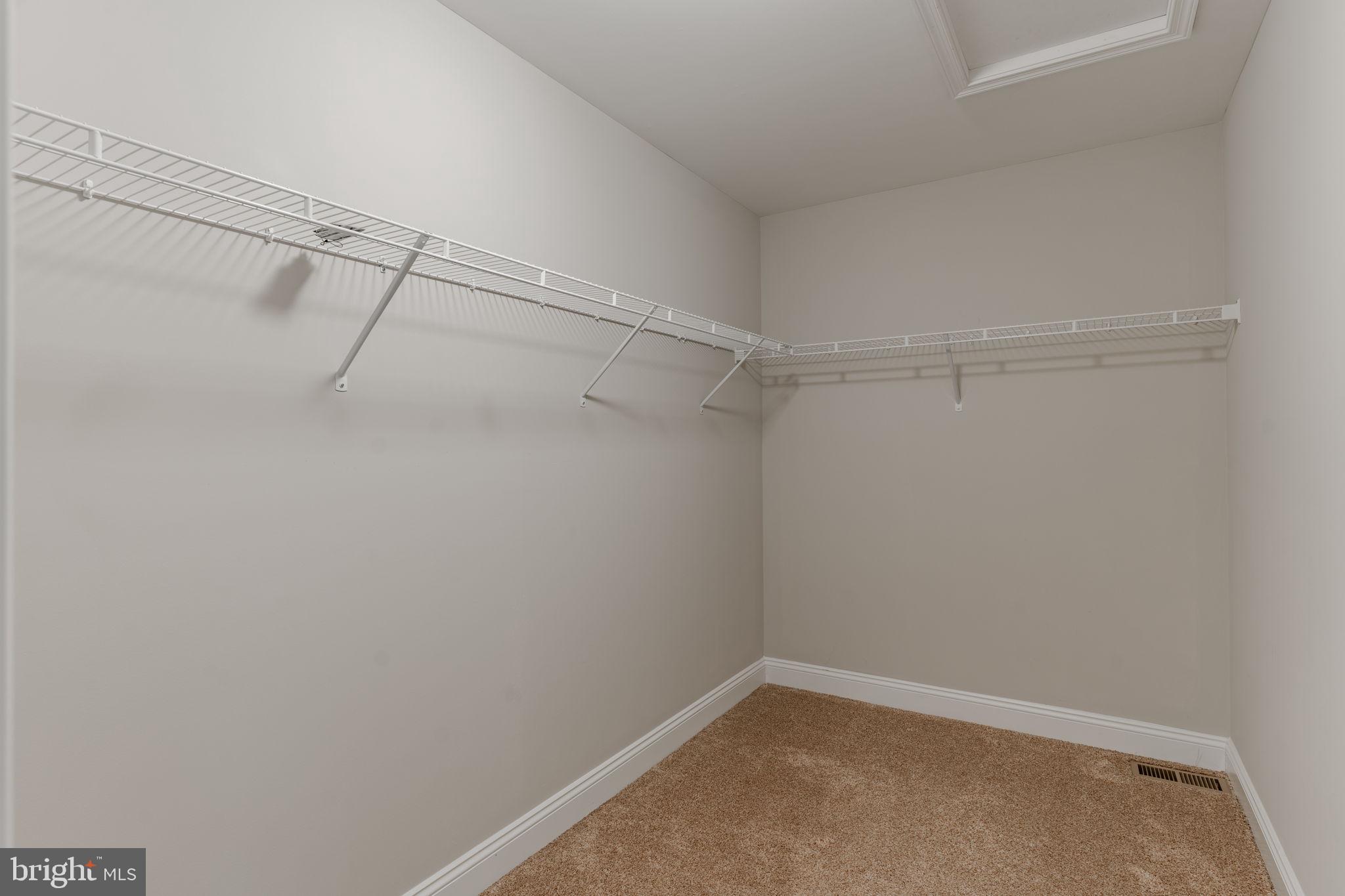 ROLLING MEADOWS - Residential