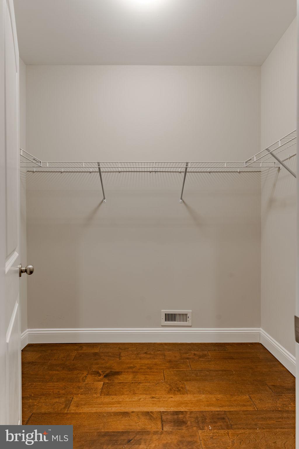 ROLLING MEADOWS - Residential