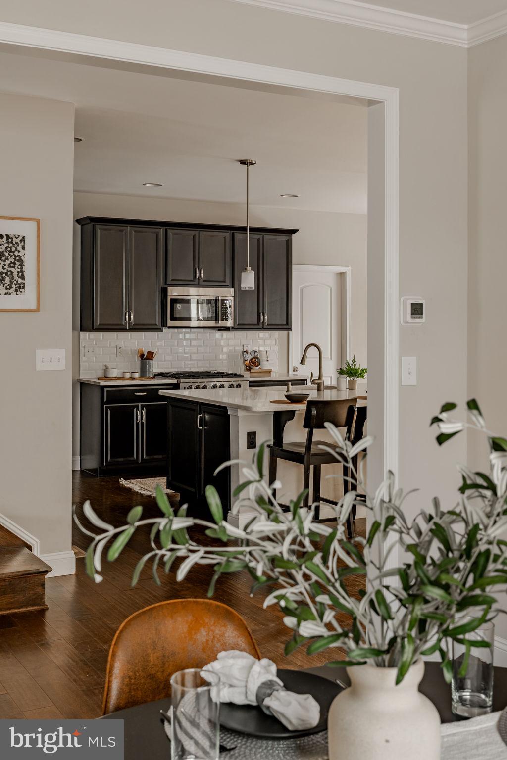 ROLLING MEADOWS - Residential