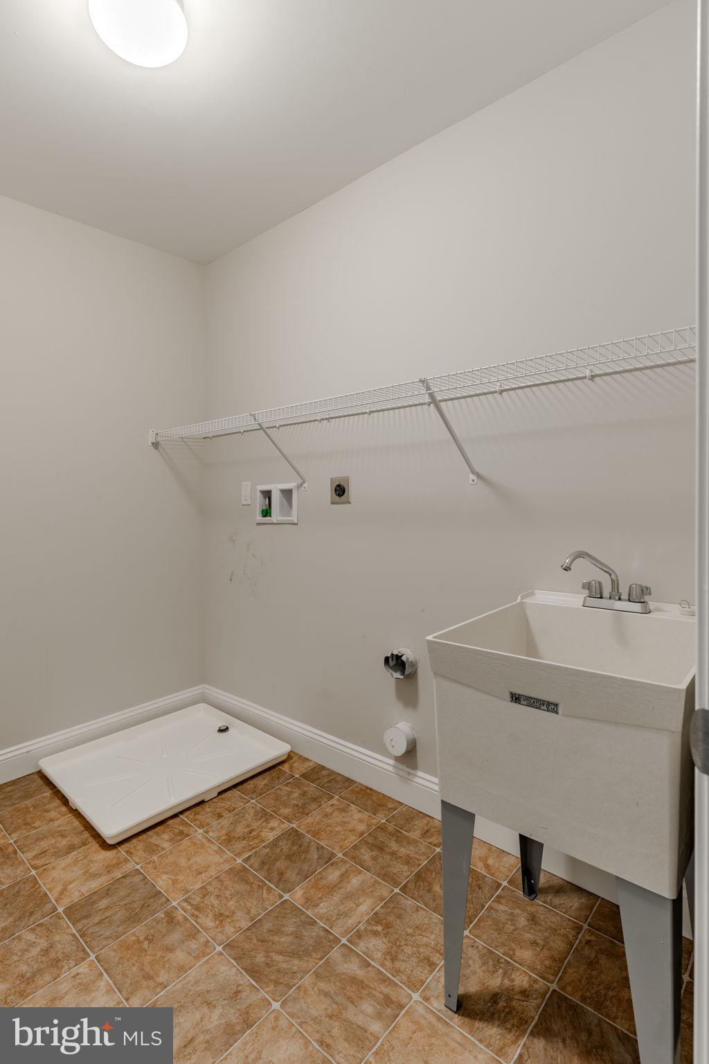 ROLLING MEADOWS - Residential