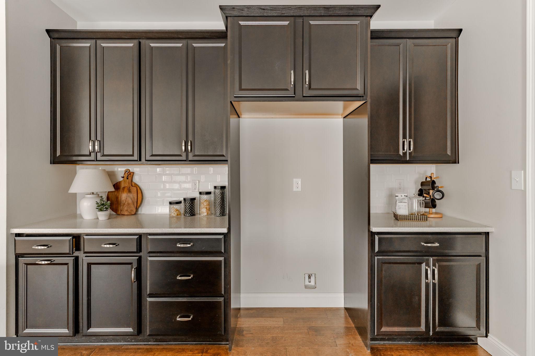 ROLLING MEADOWS - Residential