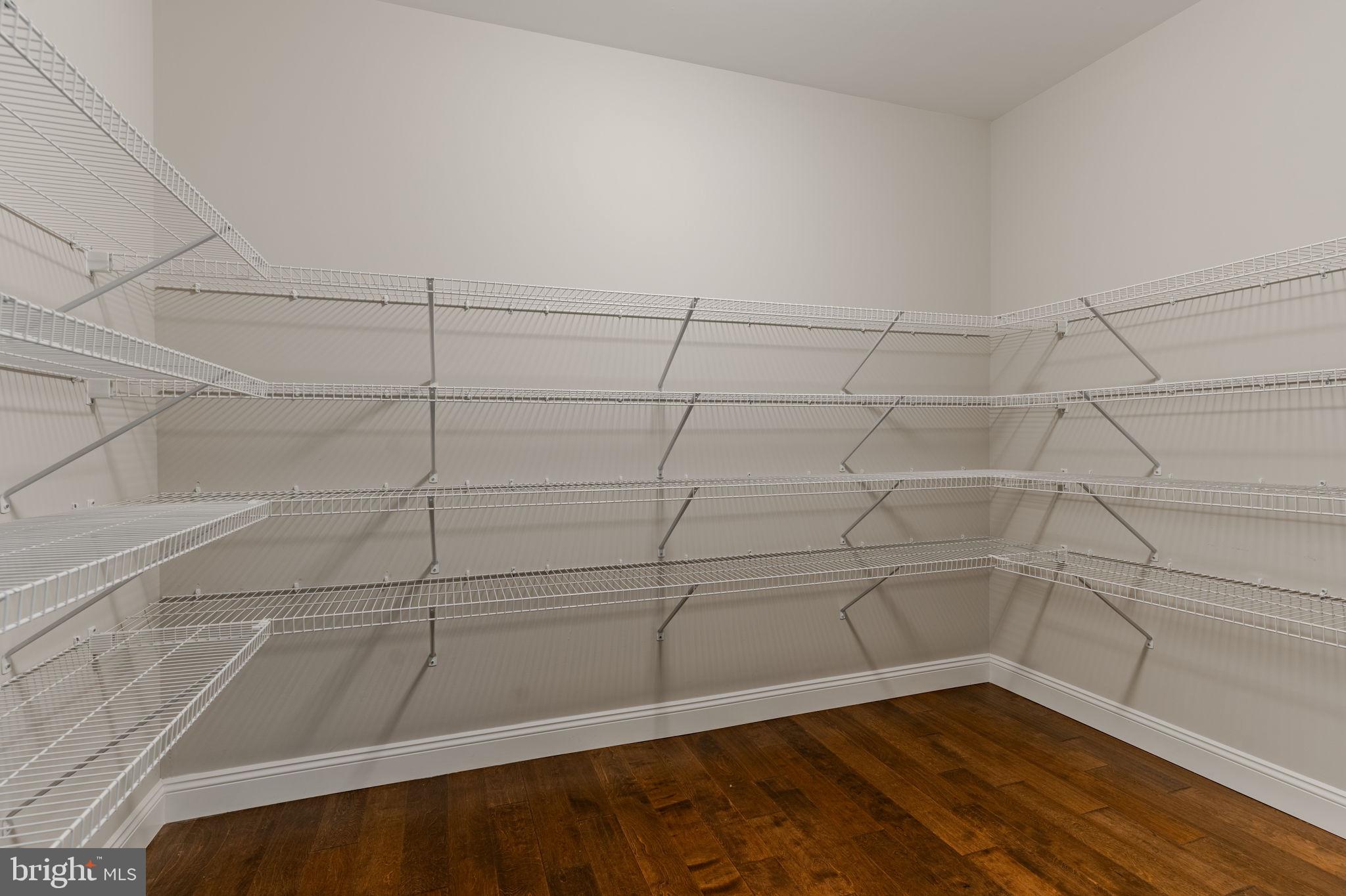 ROLLING MEADOWS - Residential