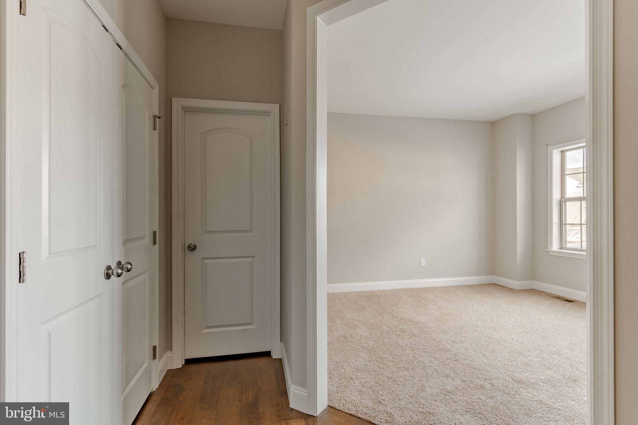 ROLLING MEADOWS - Residential