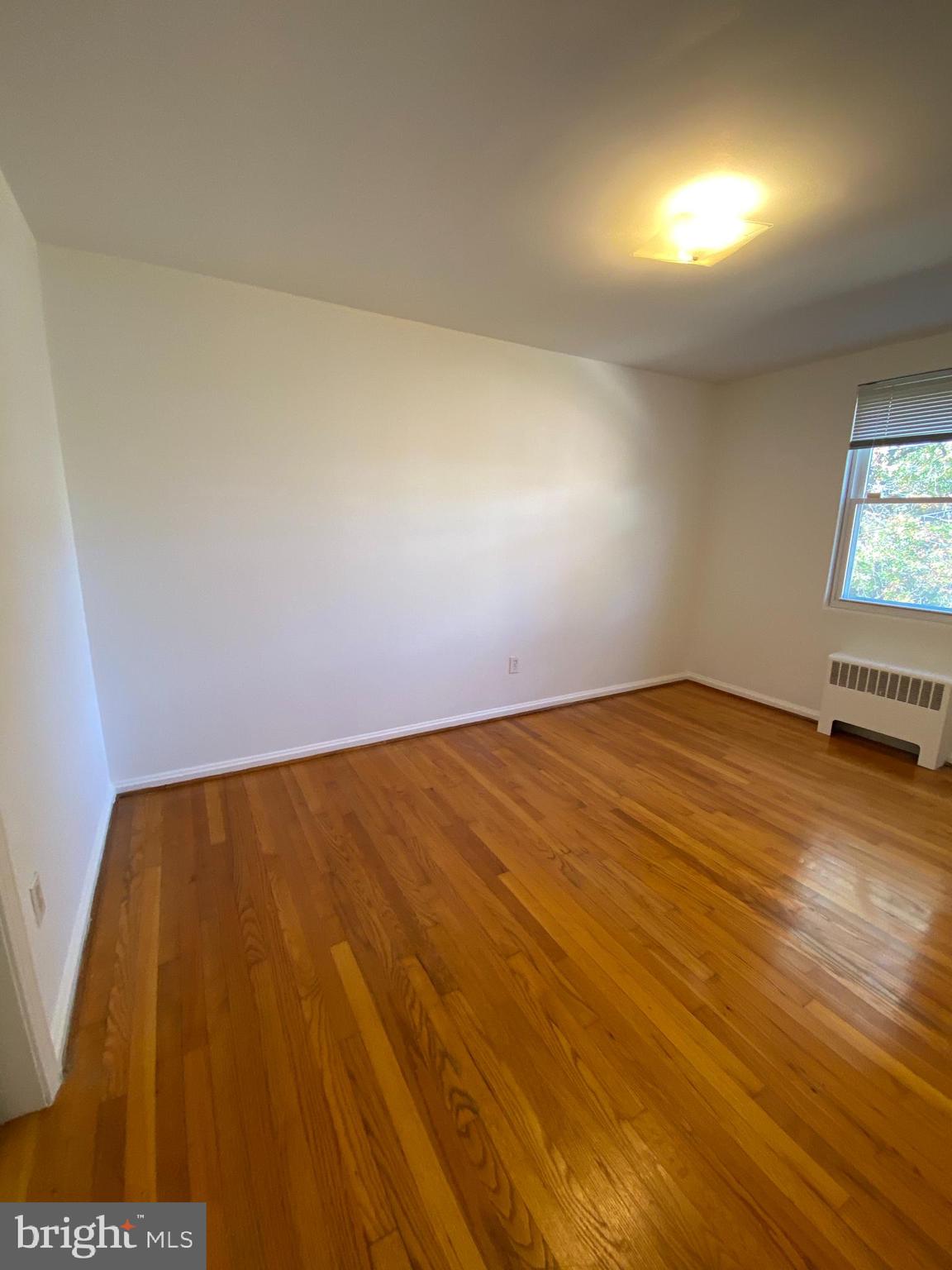 WARWICK VILLAGE - Residential Lease