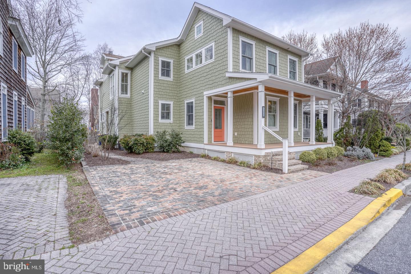 237 2ND STREET
