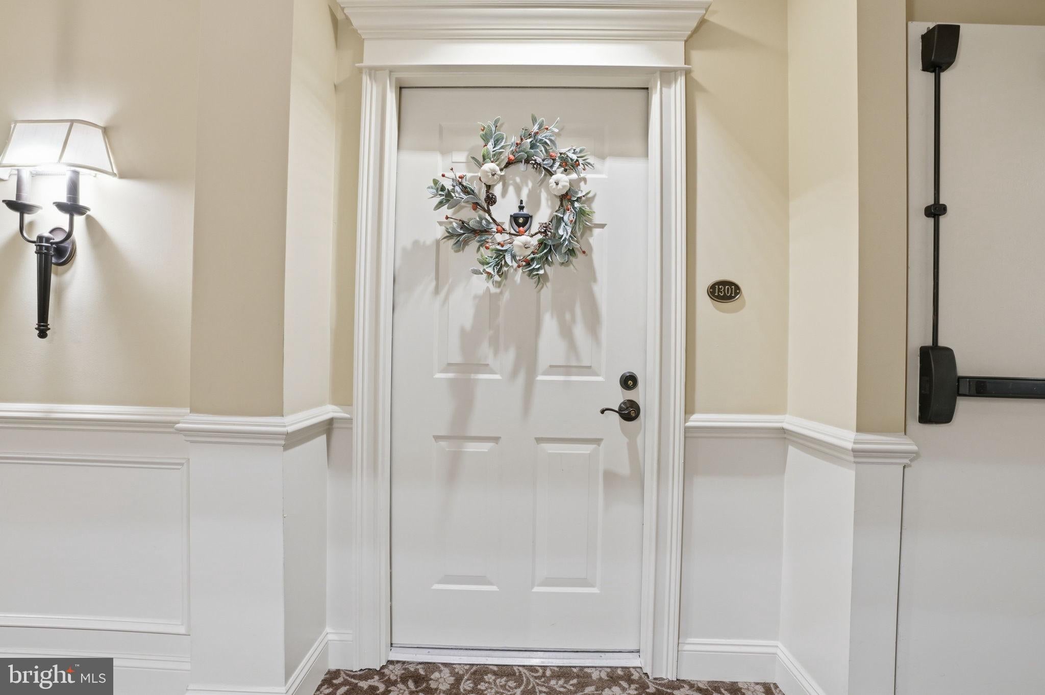 1301 COLTS CIRCLE E1