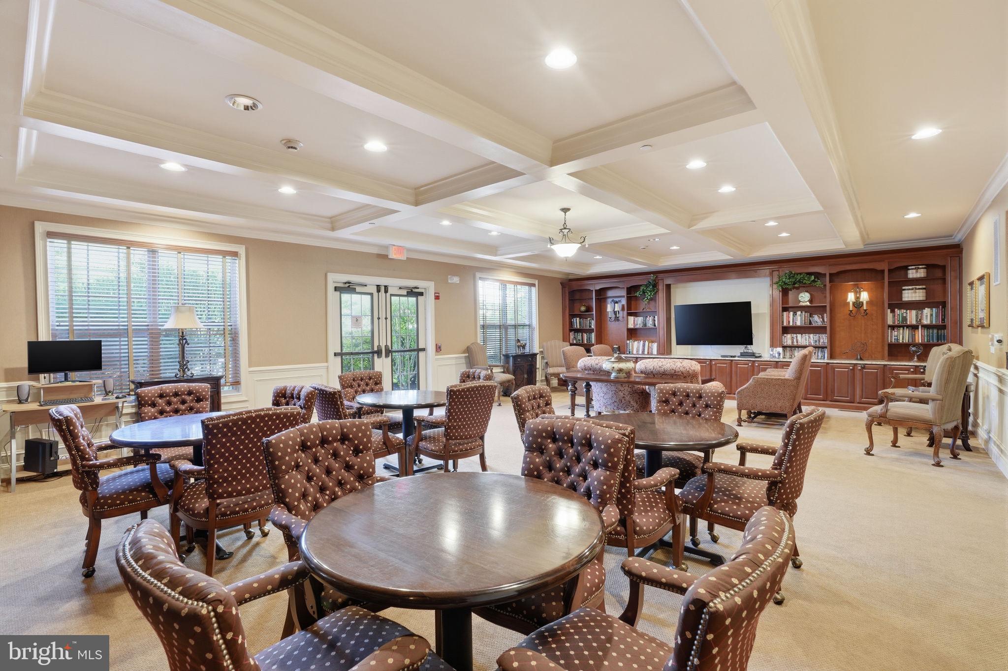 1301 COLTS CIRCLE E1