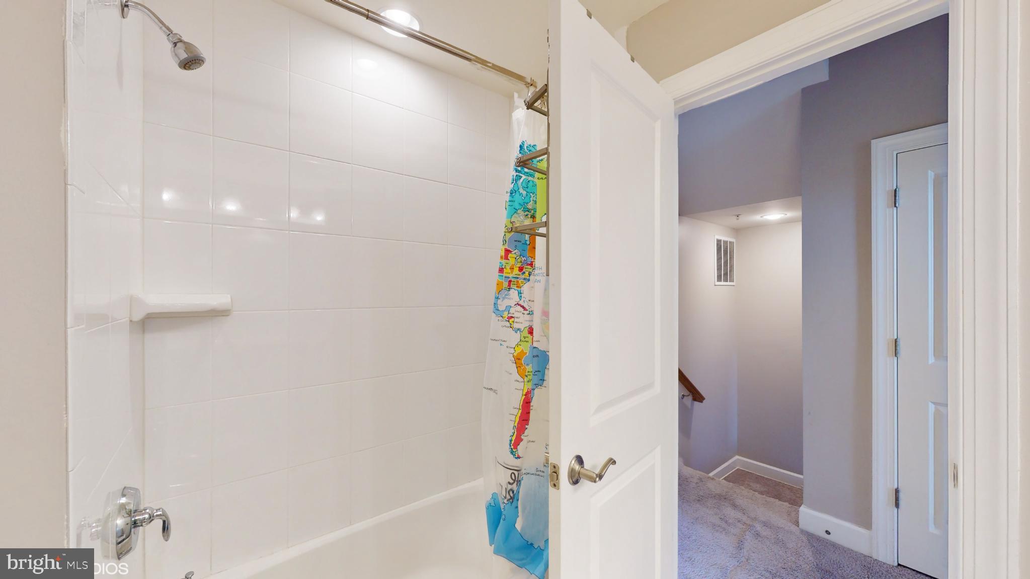 RIVERDALE PARK STATION - Residential