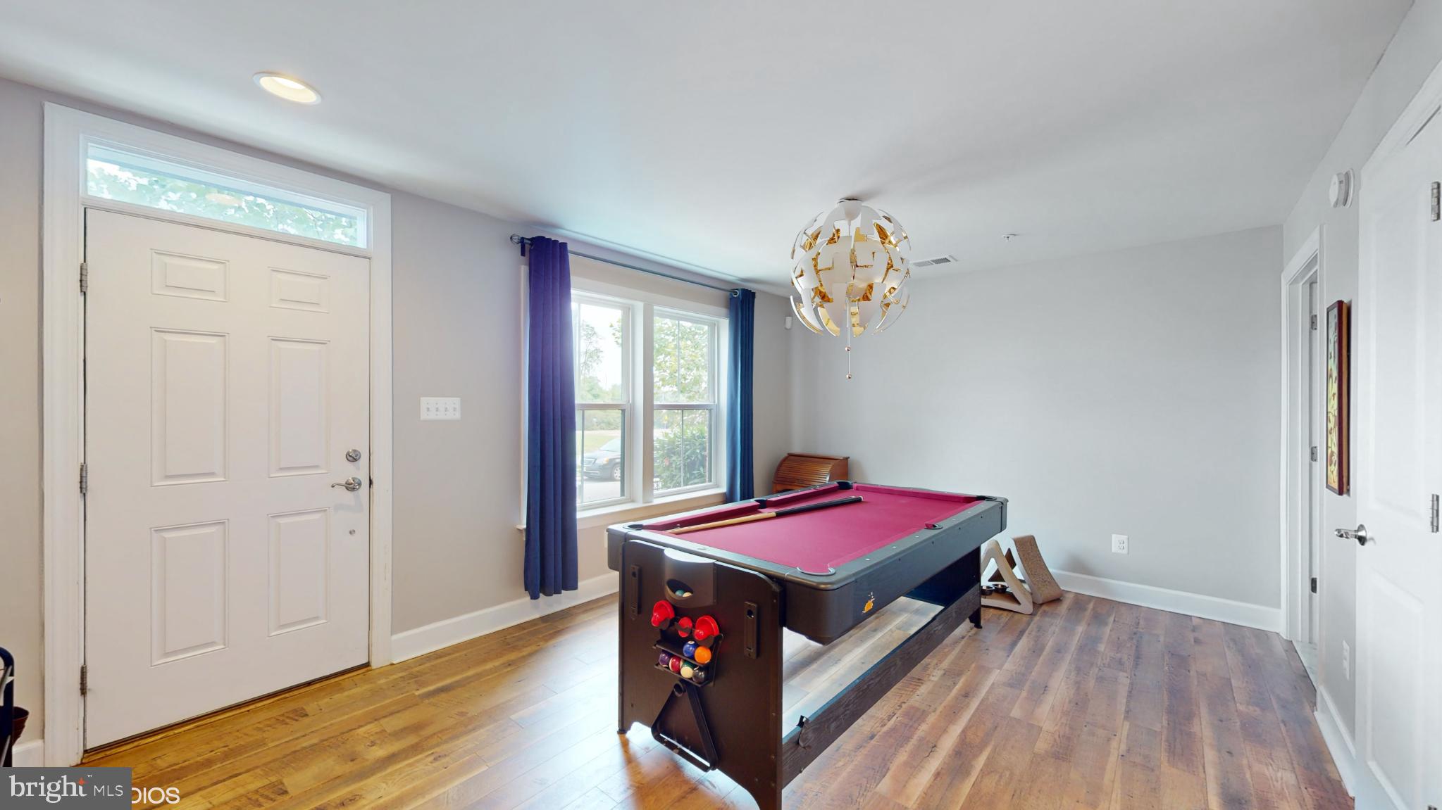 RIVERDALE PARK STATION - Residential