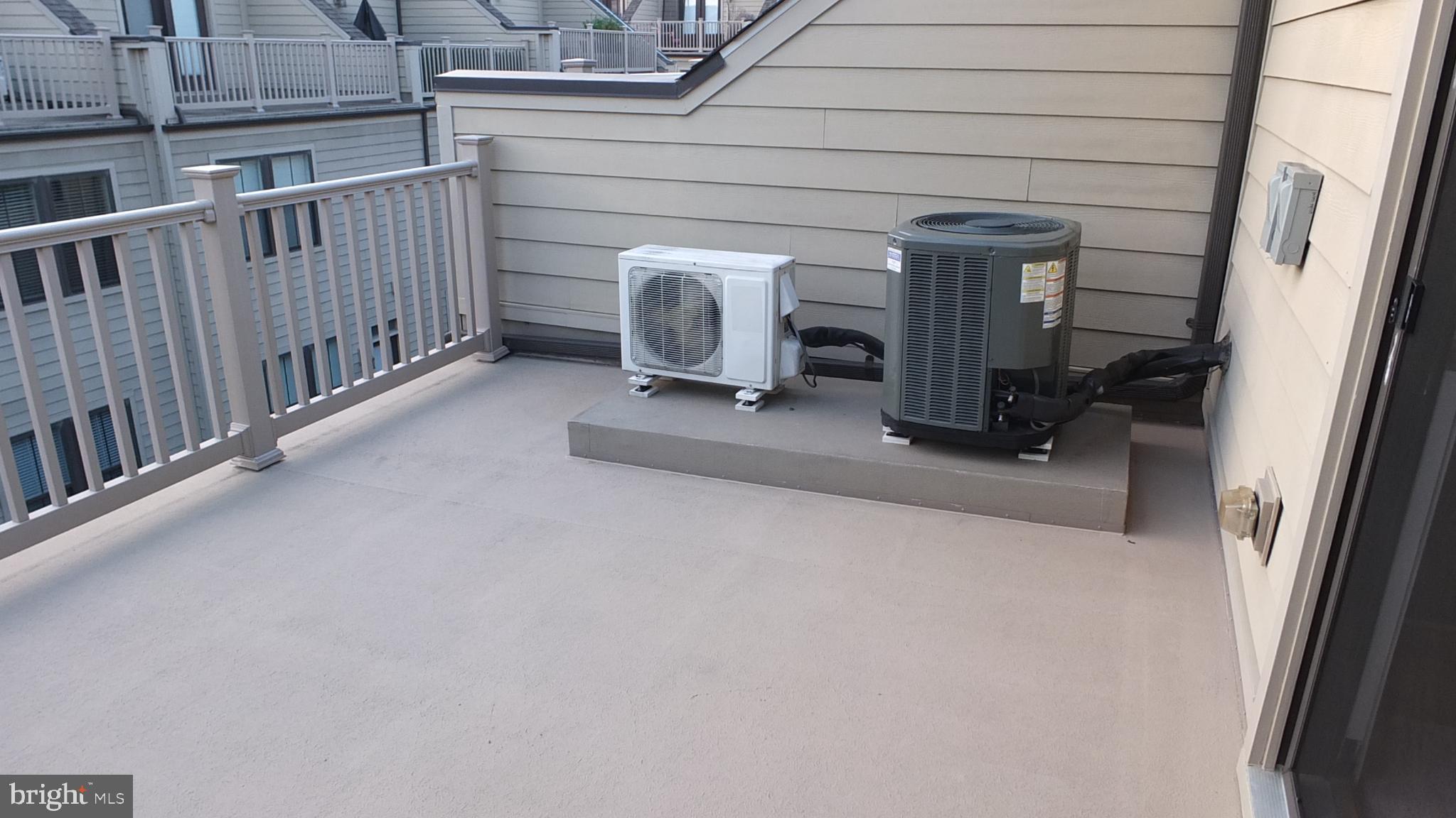 RIVERDALE PARK STATION - Residential