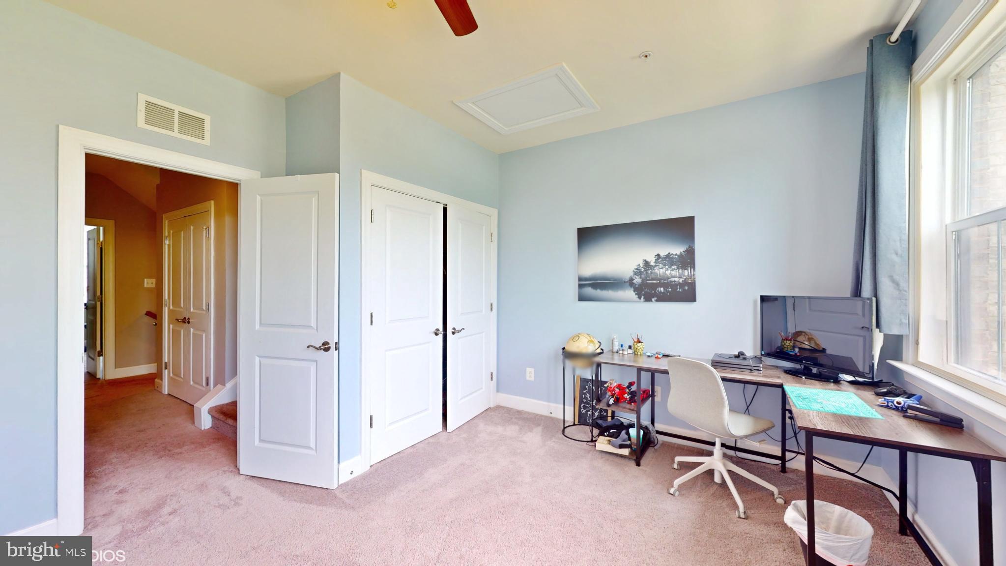 RIVERDALE PARK STATION - Residential