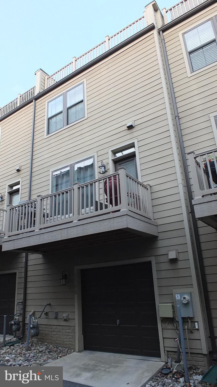 RIVERDALE PARK STATION - Residential