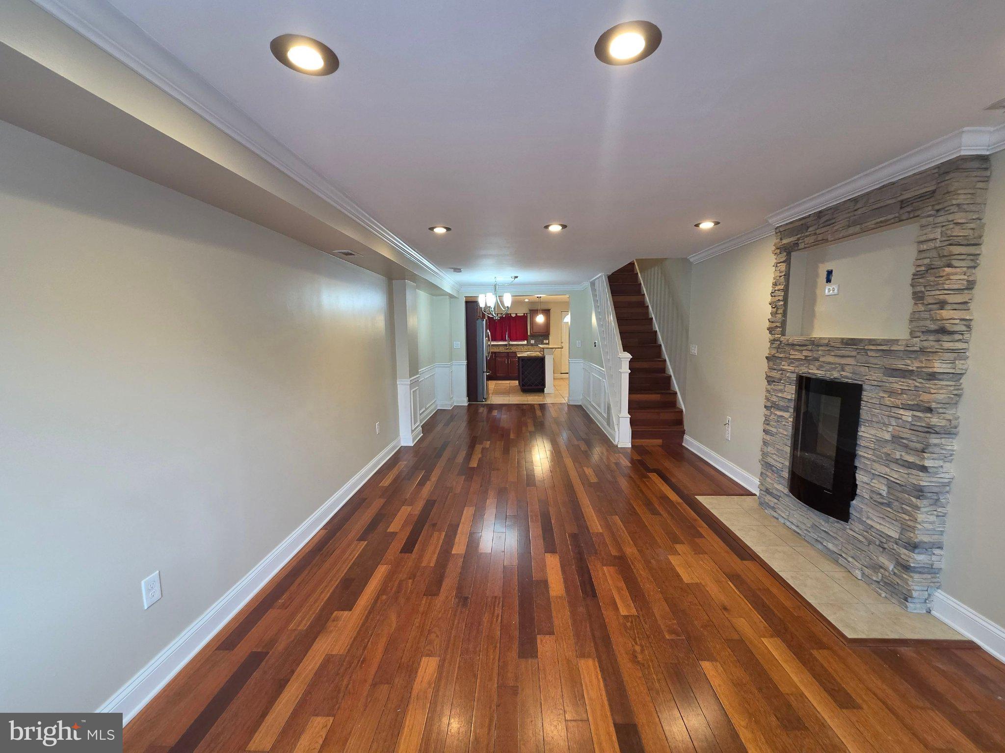 131 S EAST AVENUE
