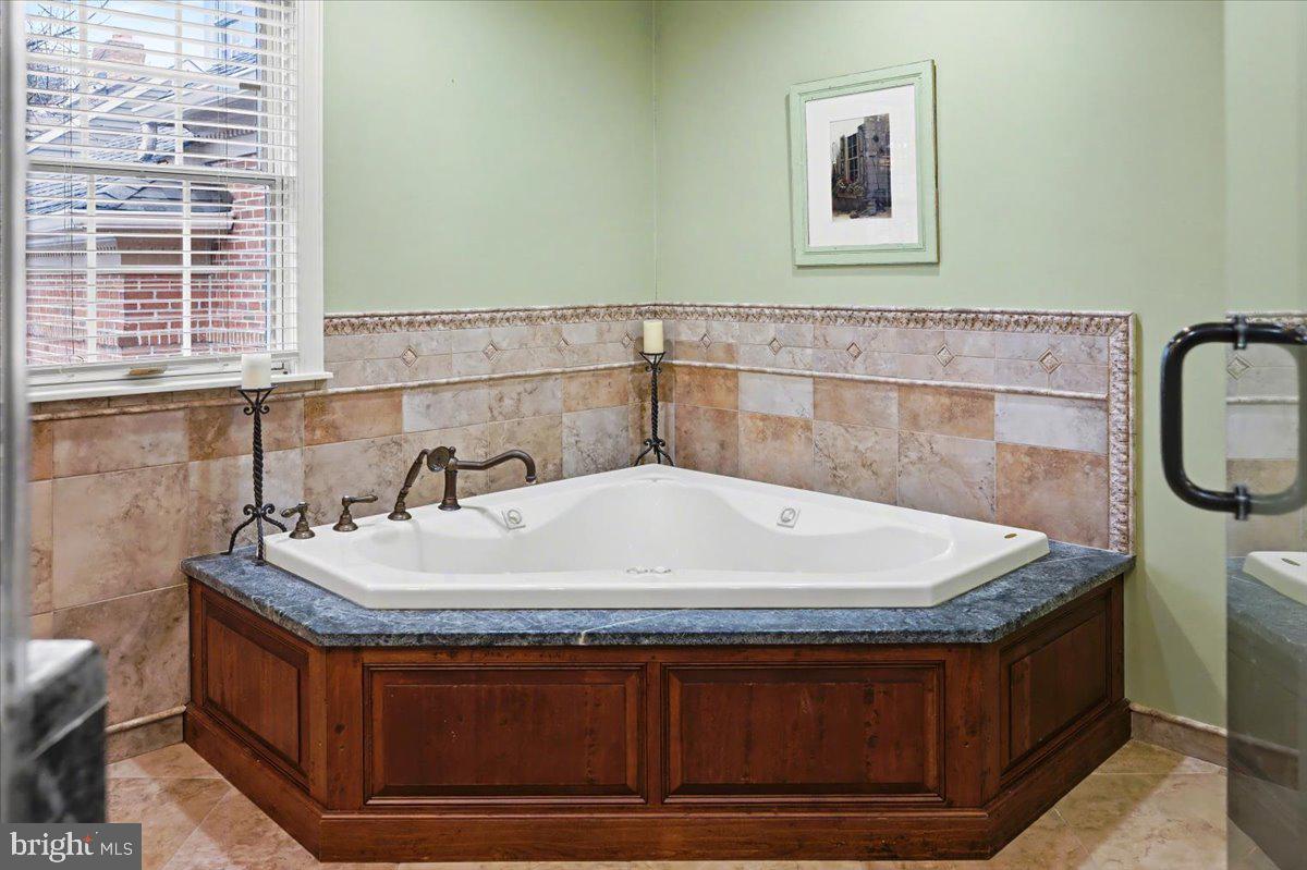 TEVERSALL - Residential