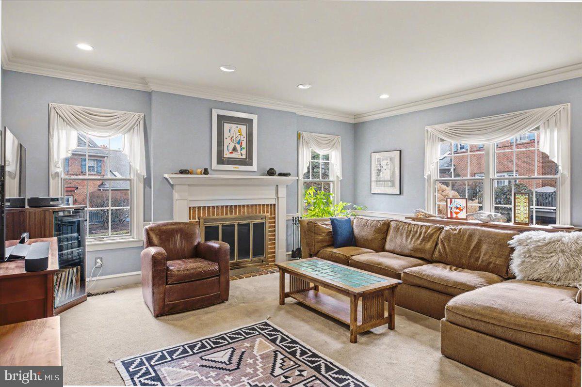 TEVERSALL - Residential