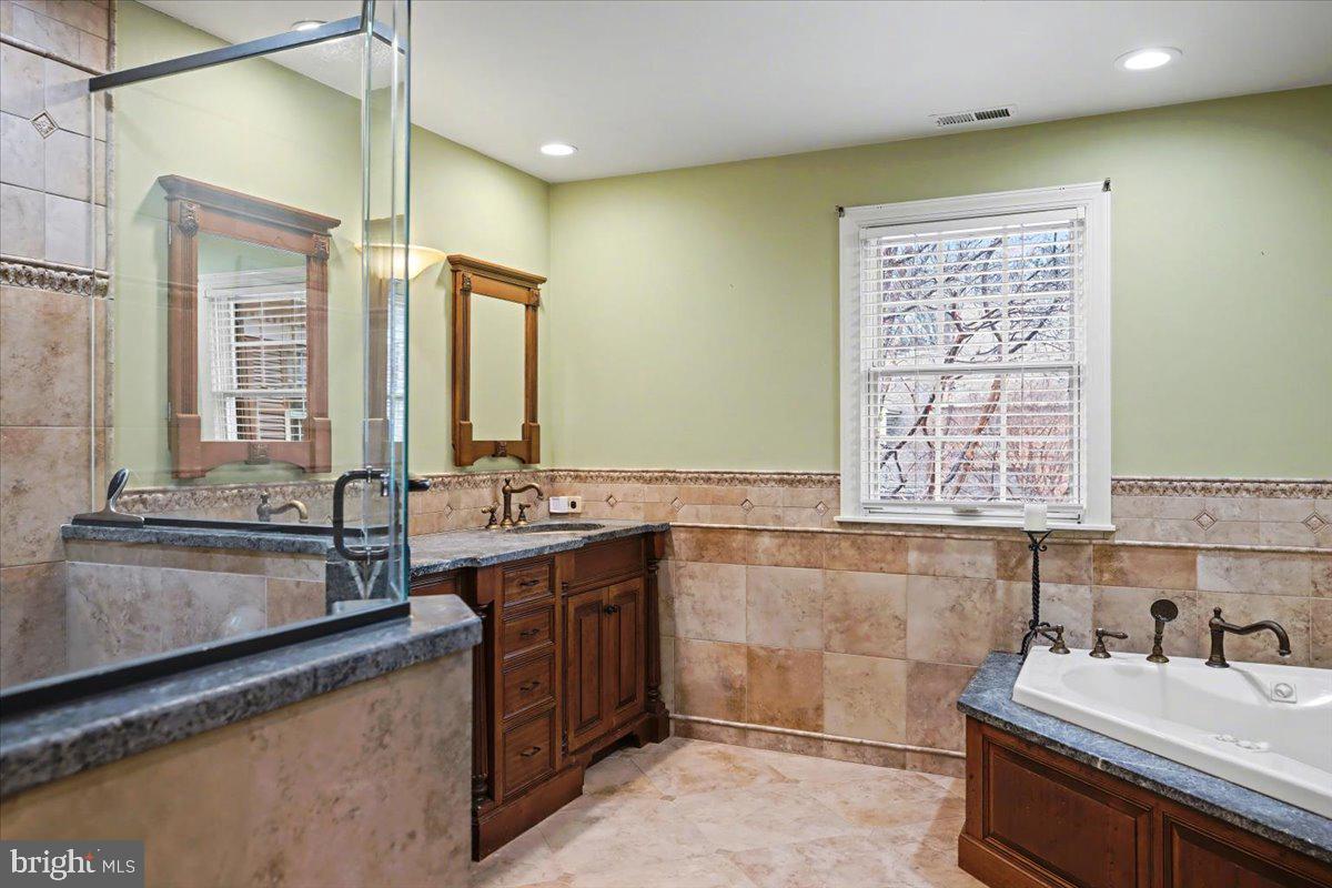 TEVERSALL - Residential