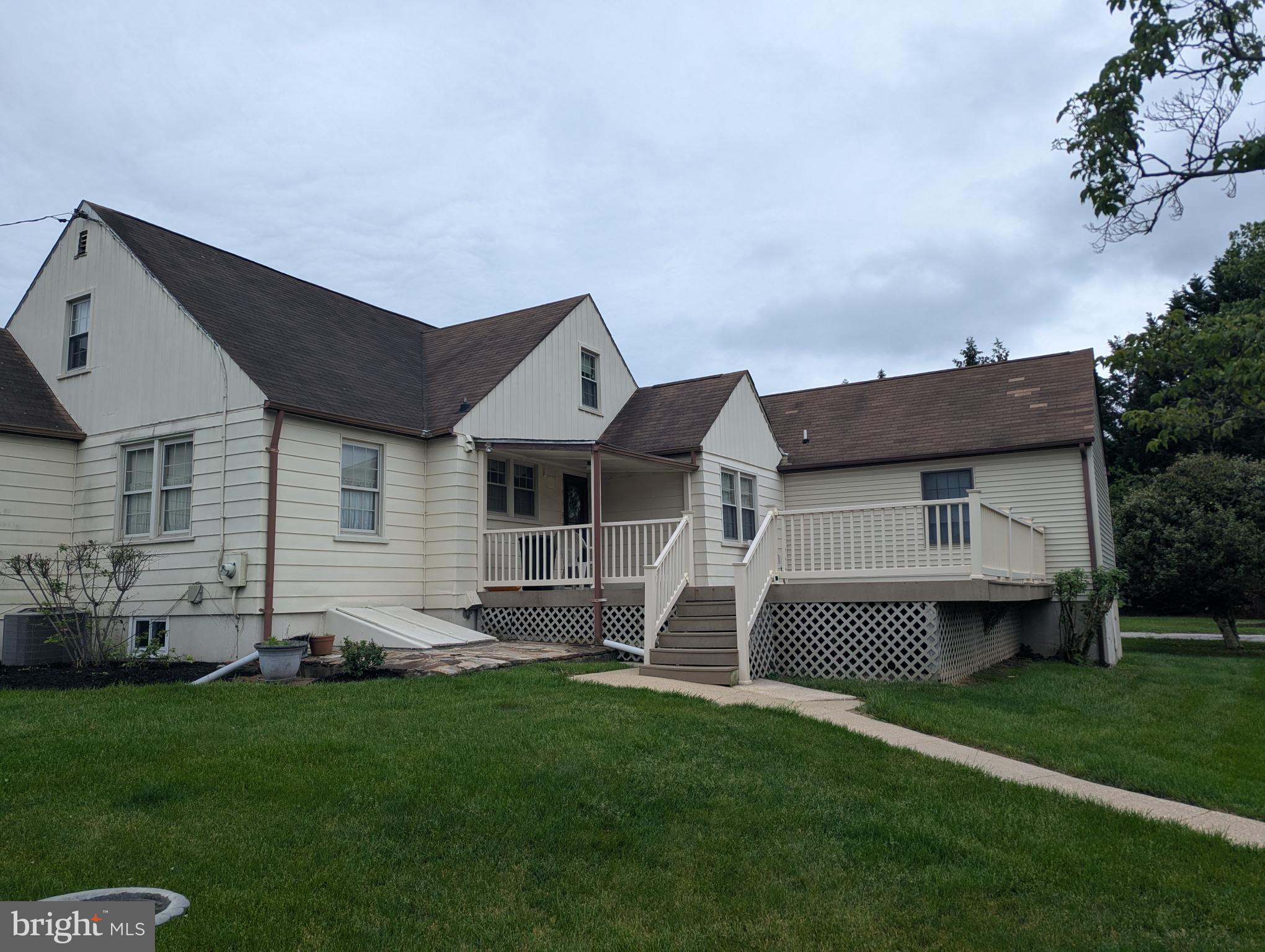 210 TIMONIUM ROAD