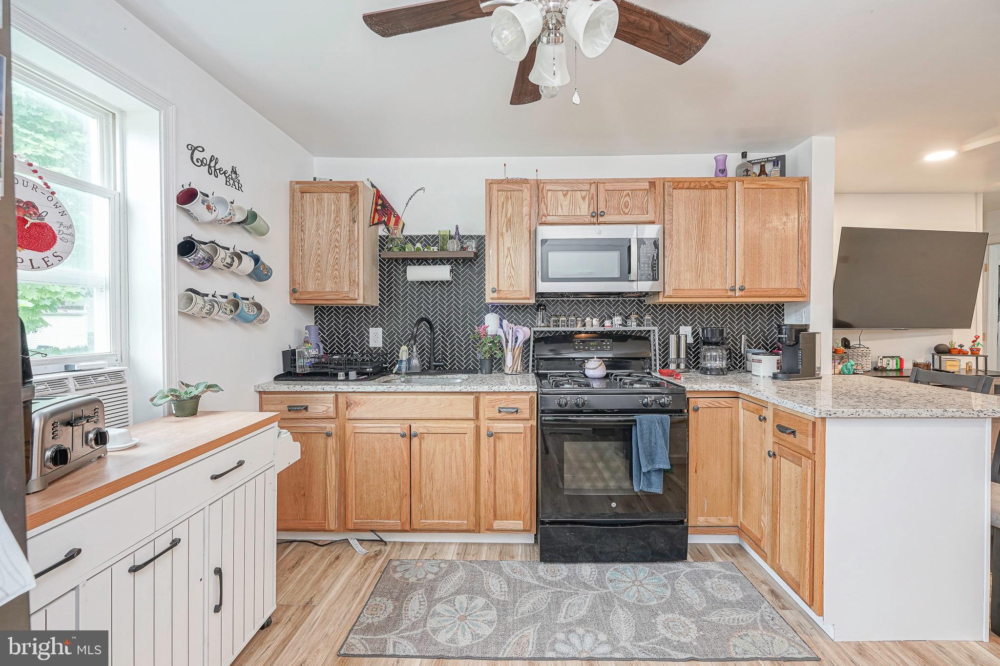 204 N 8TH STREET