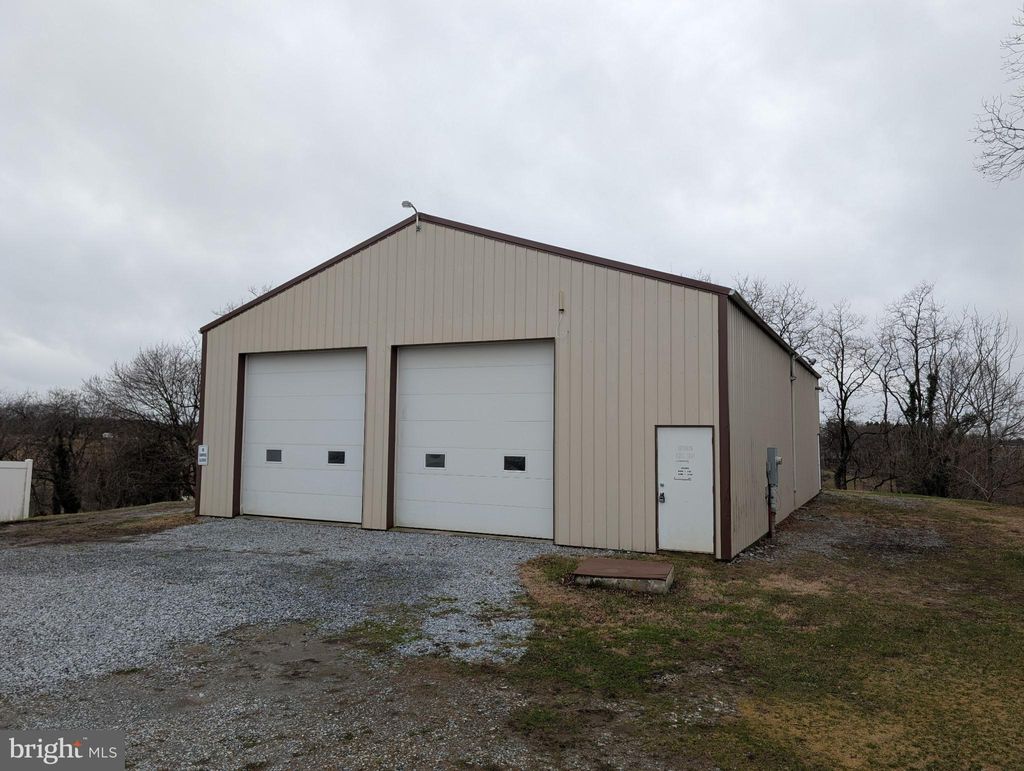 Photo of 1261 E Newport Road, MANHEIM, PA 17545 (MLS # PALA2084602)