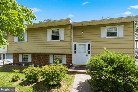 Homes For Sale - 11 Madary Road<br/> SEVERNA PARK, MD 21146