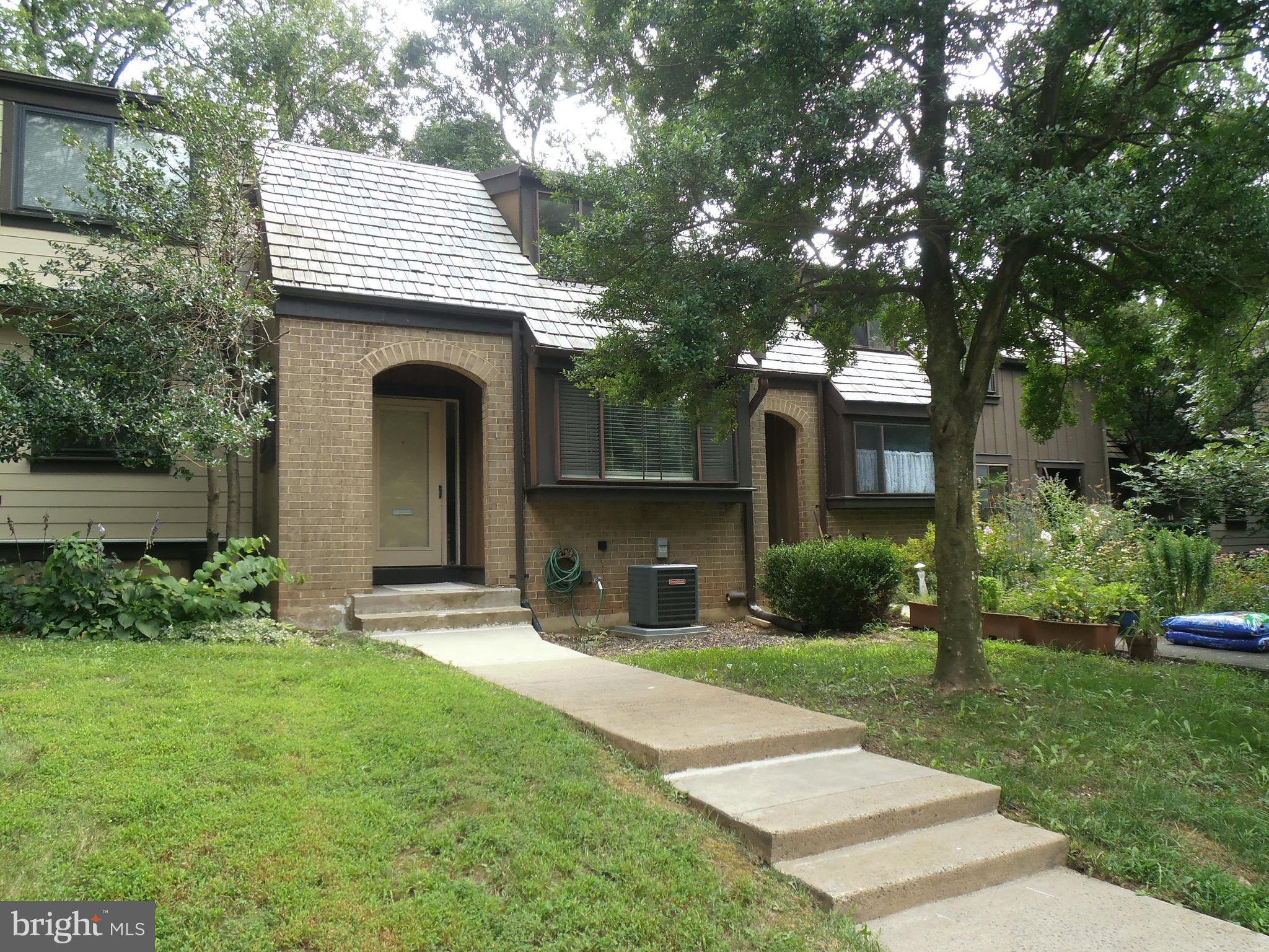 RESTON - Residential Lease