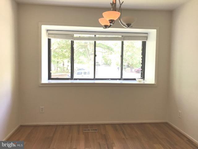 RESTON - Residential Lease