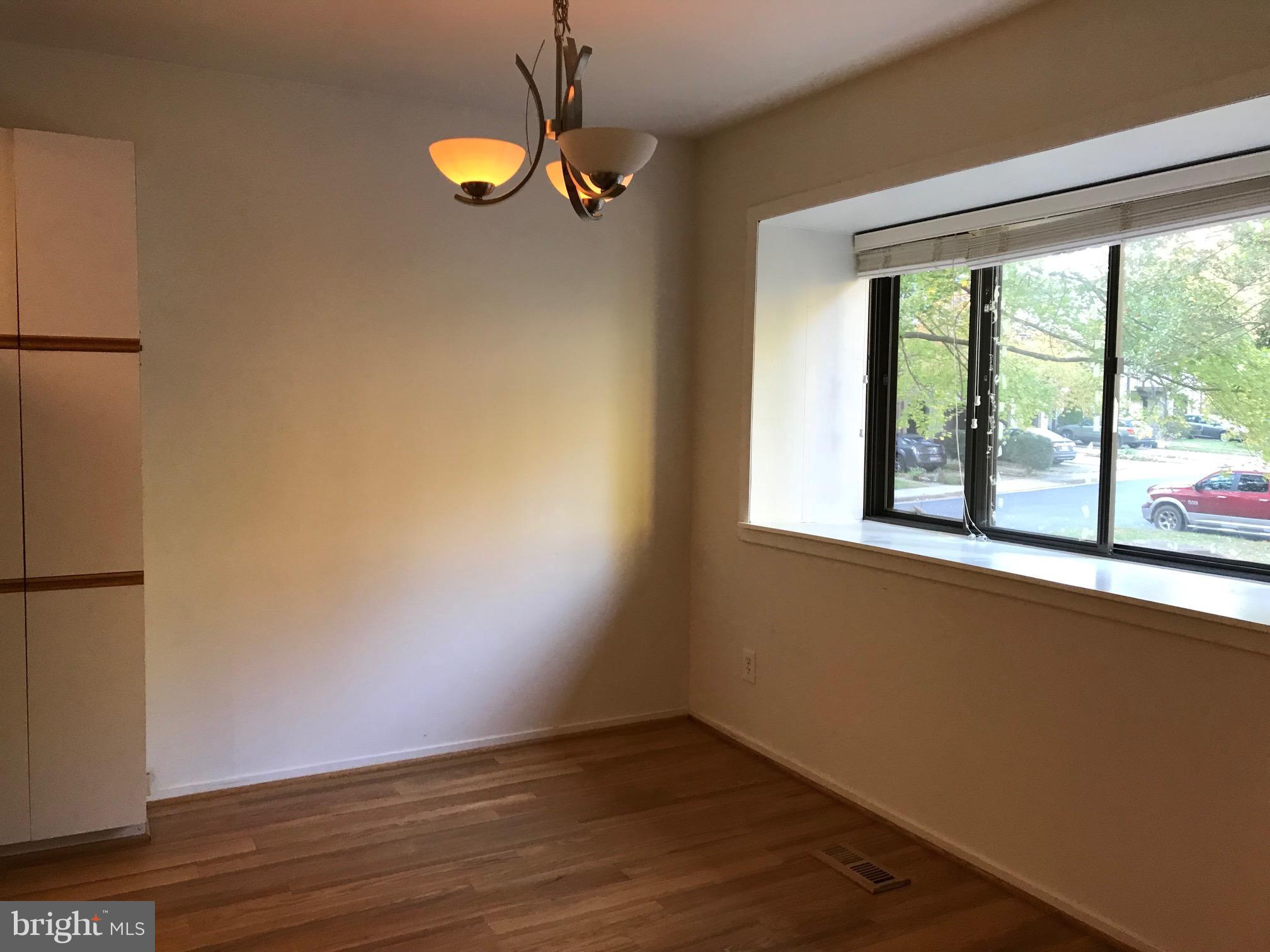 RESTON - Residential Lease