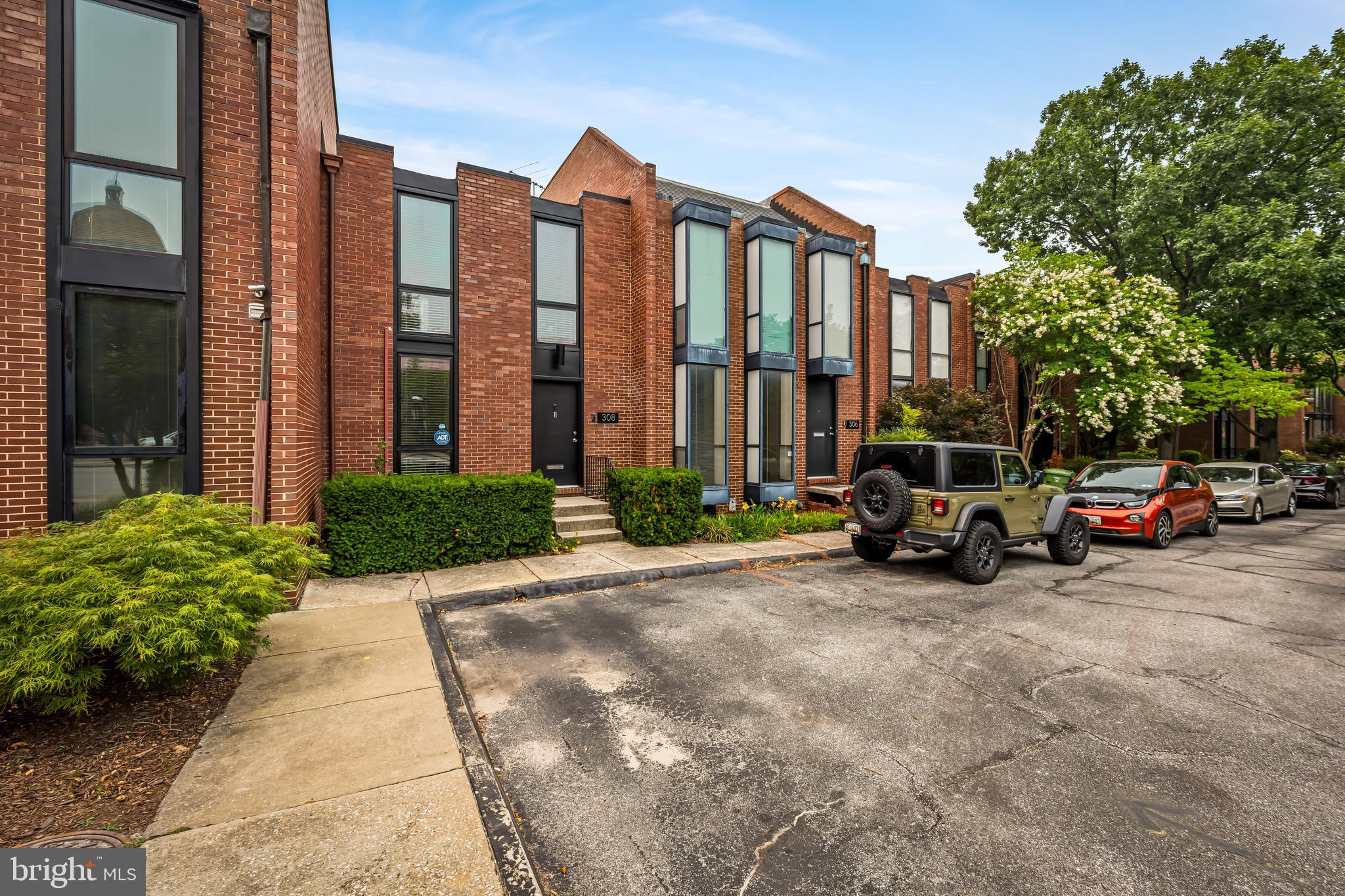 308 W LAFAYETTE AVENUE