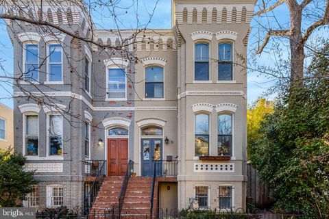 11 6TH STREET SE WASHINGTON DC 20003